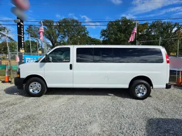 Picture of 2020 Chevrolet Express RWD 3500 Passenger Van
