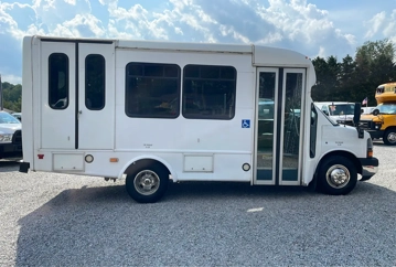 Picture of 2015 Chevrolet Express 3500 Cutaway ADA Shuttle Bus