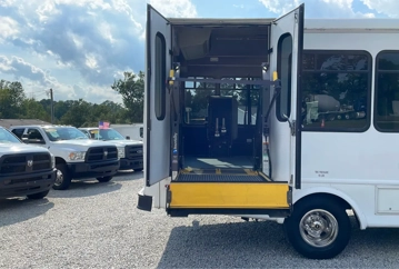 Picture of 2015 Chevrolet Express 3500 Cutaway ADA Shuttle Bus