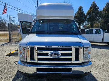 Picture of 2013 Ford E350 Super Duty ADA Shuttle Bus