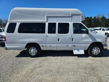 Picture of 2013 Ford E350 Super Duty ADA Shuttle Bus