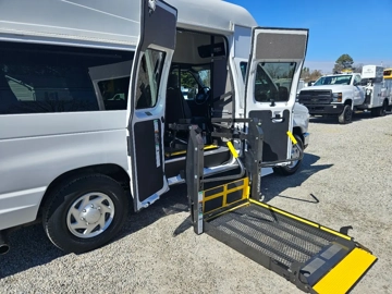 Picture of 2013 Ford E350 Super Duty ADA Shuttle Bus