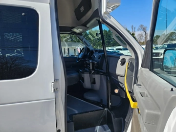 Picture of 2013 Ford E350 Super Duty ADA Shuttle Bus