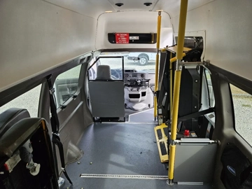 Picture of 2013 Ford E350 Super Duty ADA Shuttle Bus