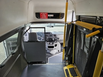 Picture of 2013 Ford E350 Super Duty ADA Shuttle Bus