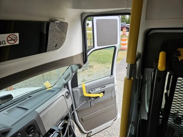 Picture of 2013 Ford E350 Super Duty ADA Shuttle Bus