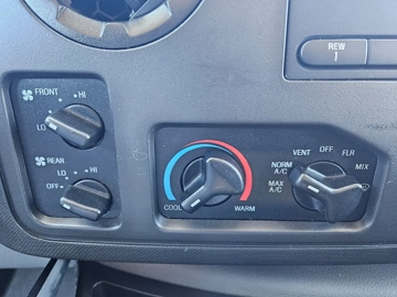 Picture of 2013 Ford E350 Super Duty ADA Shuttle Bus
