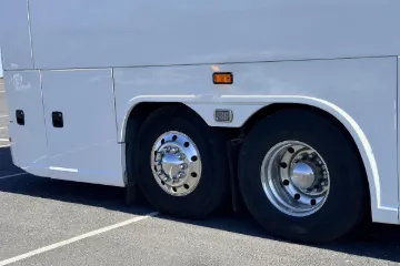Picture of 2015 MCI J4500 56P Coach Bus