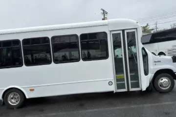 Picture of 2019 Ford E-450 Starcraft 22P ADA
