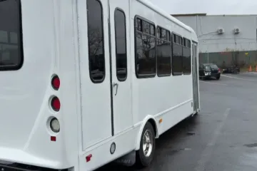 Picture of 2019 Ford E-450 Starcraft 22P ADA