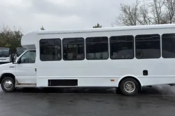 Picture of 2019 Ford E-450 Starcraft 22P ADA