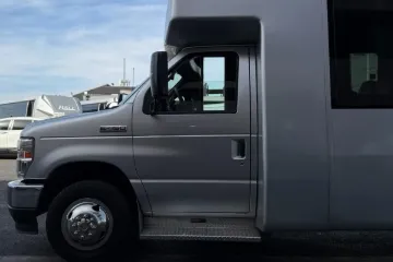 Picture of 2023 Ford E-450 Diamond 24P
