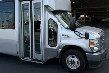 Picture of 2023 Ford E-450 Diamond 24P