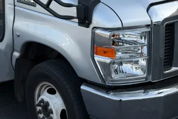 Picture of 2023 Ford E-450 Diamond 24P