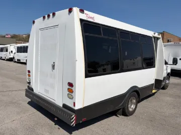 Picture of 2003 Ford Federal Shuttle Bus