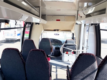 Picture of 2003 Ford Federal Shuttle Bus