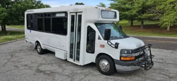 Picture of 2015 Chevrolet 4500 ADA Shuttle Bus