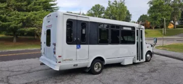 Picture of 2015 Chevrolet 4500 ADA Shuttle Bus