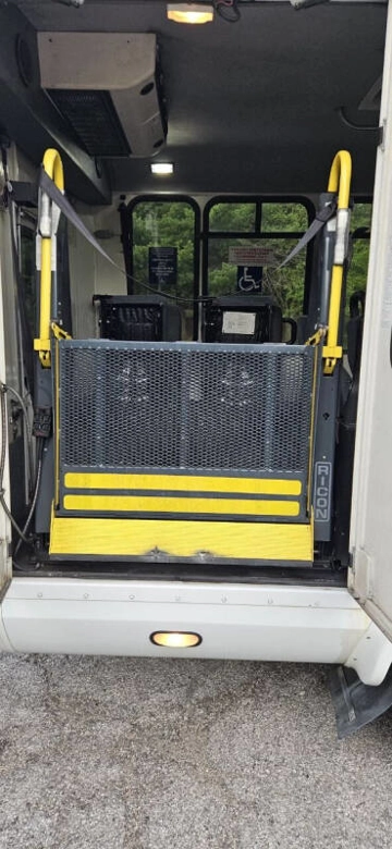 Picture of 2015 Chevrolet 4500 ADA Shuttle Bus