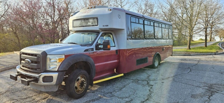 Picture of 2014 Ford F-550 ADA Shuttle Bus