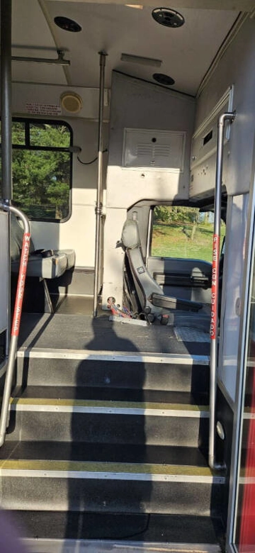 Picture of 2014 Ford F-550 ADA Shuttle Bus