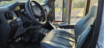 Picture of 2014 Ford F-550 ADA Shuttle Bus