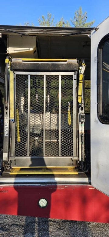 Picture of 2014 Ford F-550 ADA Shuttle Bus