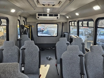 Picture of 2016 Ford F-450 SD ADA Shuttle Bus