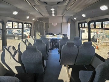 Picture of 2016 Ford F-450 SD ADA Shuttle Bus