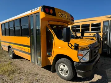 Picture of 2025 Ford E450 School Bus