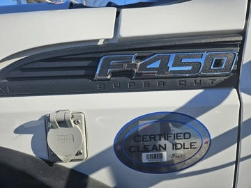 Picture of 2016 Ford F-450 SD ADA Shuttle Bus