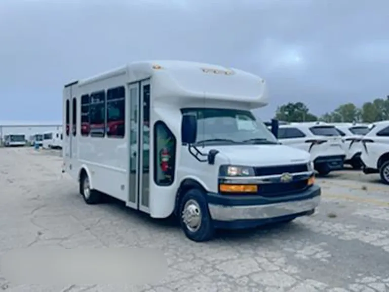 Picture of 2024 Chevrolet Express 4500 Starcraft Allstar Shuttle Bus