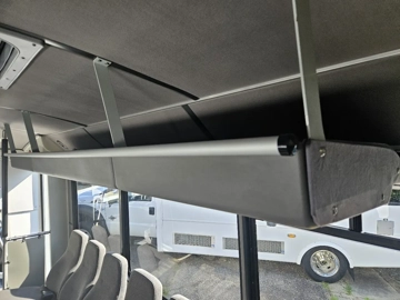 Picture of 2015 Ford F-550 Shuttle Bus