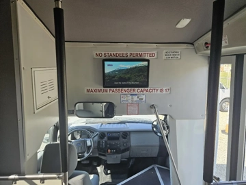 Picture of 2015 Ford F-550 Shuttle Bus