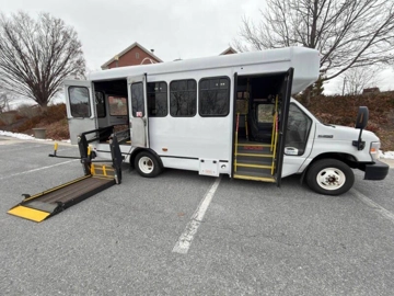 Picture of 2018 Ford E-Series E-350 SD ADA Shuttle Bus