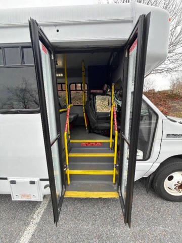 Picture of 2018 Ford E-Series E-350 SD ADA Shuttle Bus