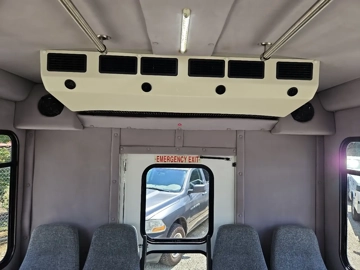 Picture of 2016 Ford F-550 Shuttle Bus