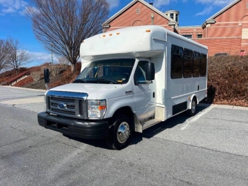 Picture of 2018 Ford E-Series E-450 SD ADA Shuttle Bus