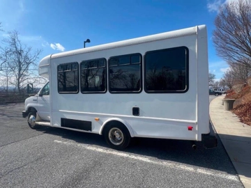 Picture of 2018 Ford E-Series E-450 SD ADA Shuttle Bus