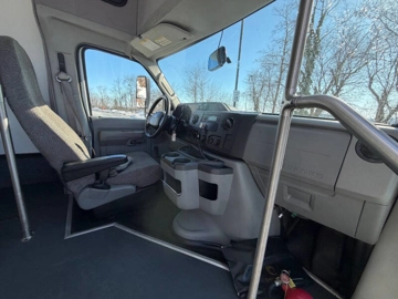Picture of 2019 Ford E-Series E-450 Shuttle Bus