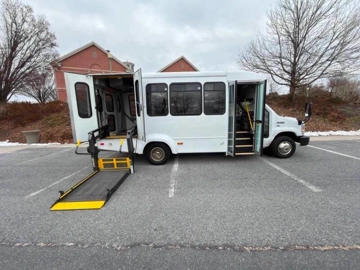 Picture of 2014 Ford E-350 SD ADA Shuttle Bus