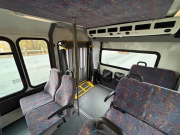 Picture of 2011 Ford F-550 Super Duty ADA Shuttle Bus