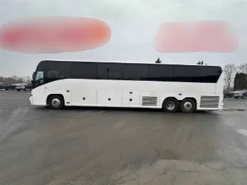 Picture of 2013 MCI J 4500 Coach Bus