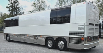 Picture of 2007 Prevost XLII Motorcoach Conversion