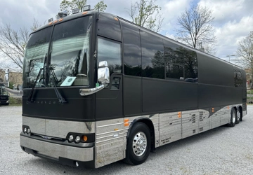 Picture of 2007 Prevost XLII Motorhome