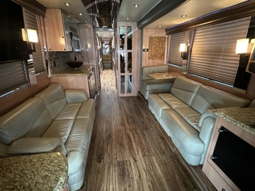 Picture of 2007 Prevost XLII Motorhome