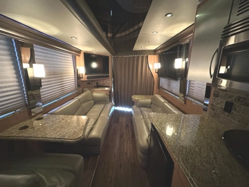 Picture of 2007 Prevost XLII Motorhome