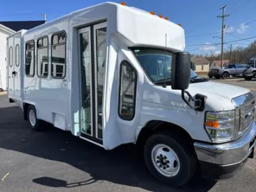 2025 Ford E-350 Diamond Coach ADA Shuttle