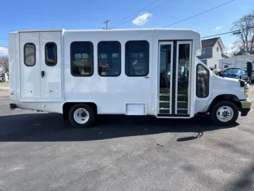 2025 Ford E-350 Diamond Coach ADA Shuttle