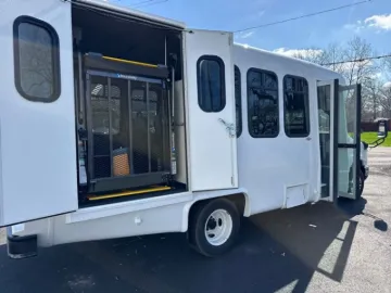 2025 Ford E-350 Diamond Coach ADA Shuttle